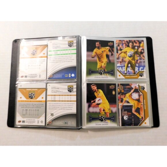 Columbus The Crew Soccer Team Card Album 12 Cards 2 Signed 8x6.5 - Picture 4 of 9